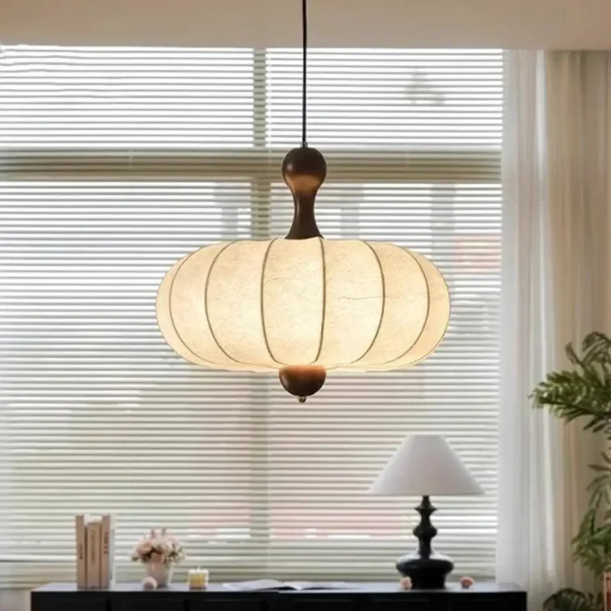 Suspension luminaire salon chambre tissu plisse bois design