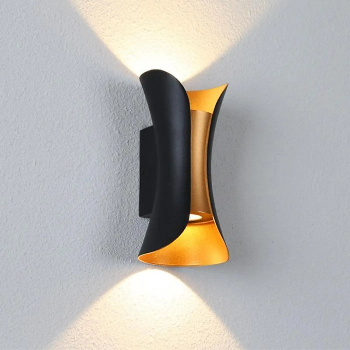 applique-murale-exterieur-forme-sablier-moderne-18