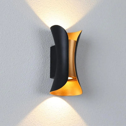 applique-murale-exterieur-forme-sablier-moderne-18