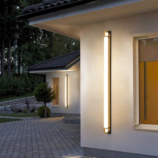 applique-murale-exterieur-tube-vertical-moderne-1