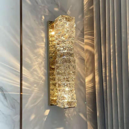 applique-murale-interieur-cristaux-empiles-rectangulaires-design-led-couloir-2