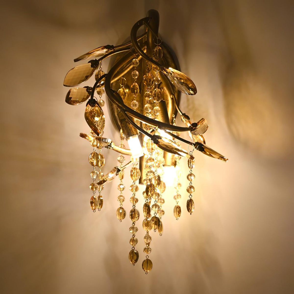 applique-murale-interieur-pendentifs-en-cristal-vintage-led-salon-3