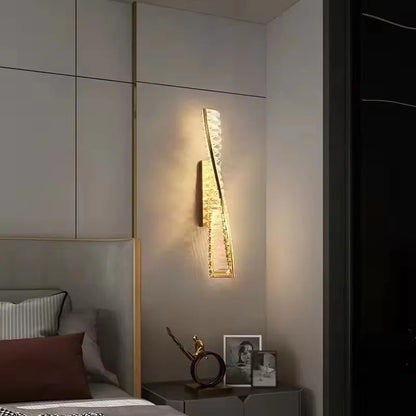 applique-murale-interieur-tete-de-lit-design-led-forme-torsadee-elancee-1