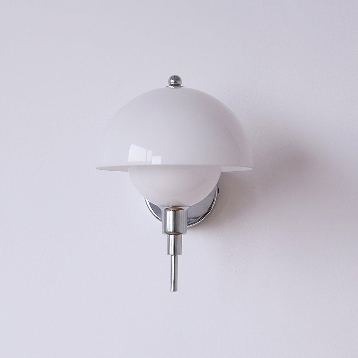 applique-murale-interieur-vintage-led-dome-sur-pied-metallique-couloir-3