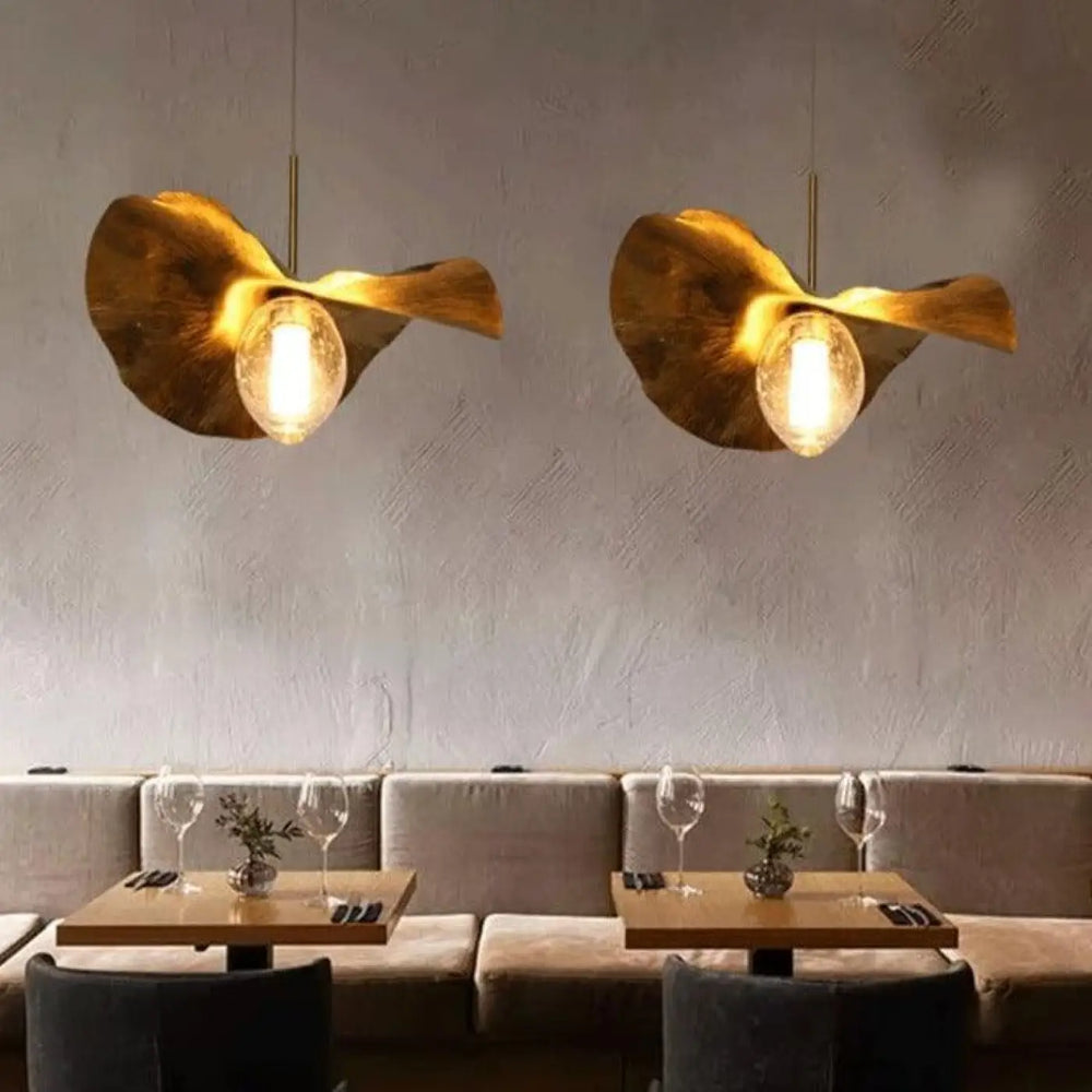 Suspension luminaire alu dore feuille salle a manger