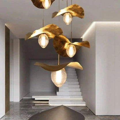 Suspension luminaire alu dore feuille salle a manger