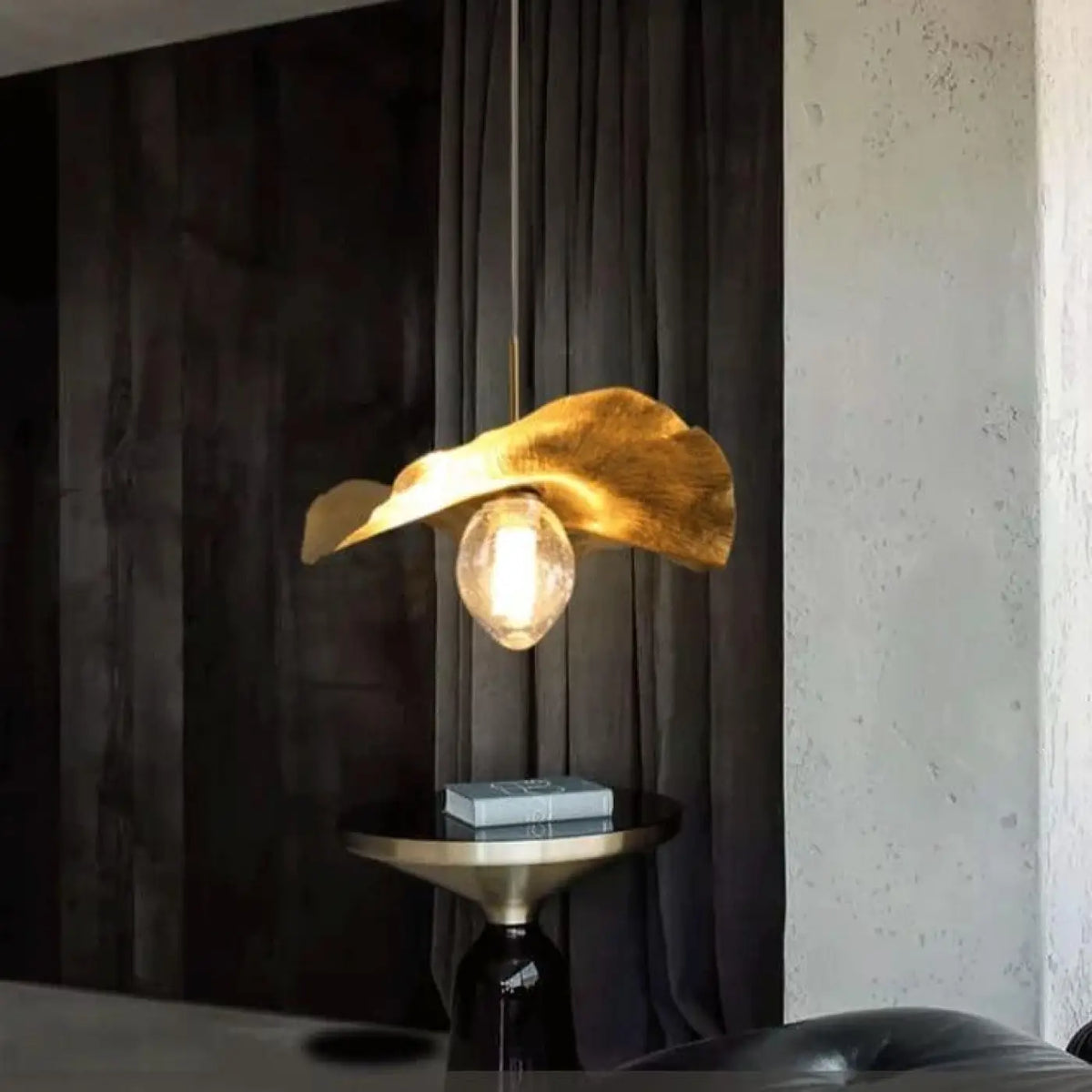 Suspension luminaire alu dore feuille salle a manger