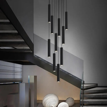 Suspension luminaire escalier design cylindres noirs