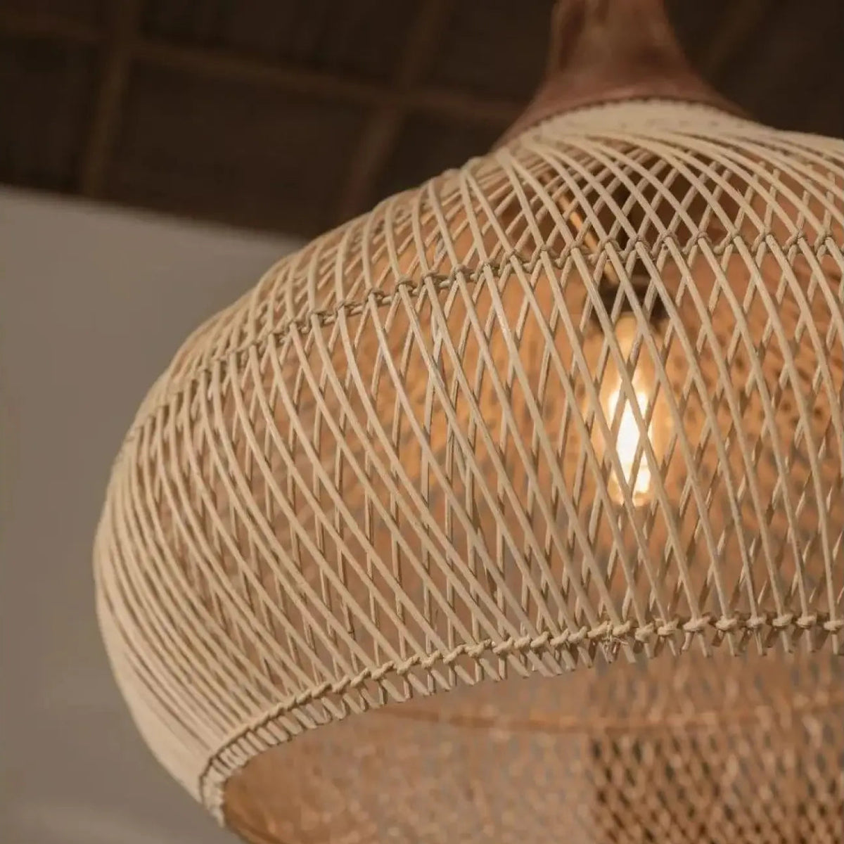 Suspension luminaire salle a manger bois japandi design