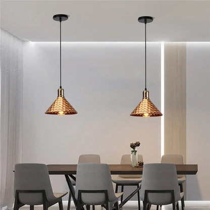 Suspension luminaire salle a manger cone cuivre industriel