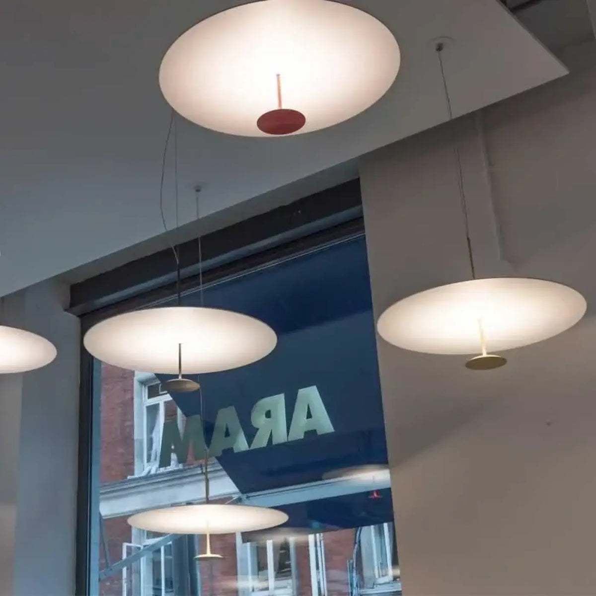 Suspension luminaire salle a manger ovale blanche design