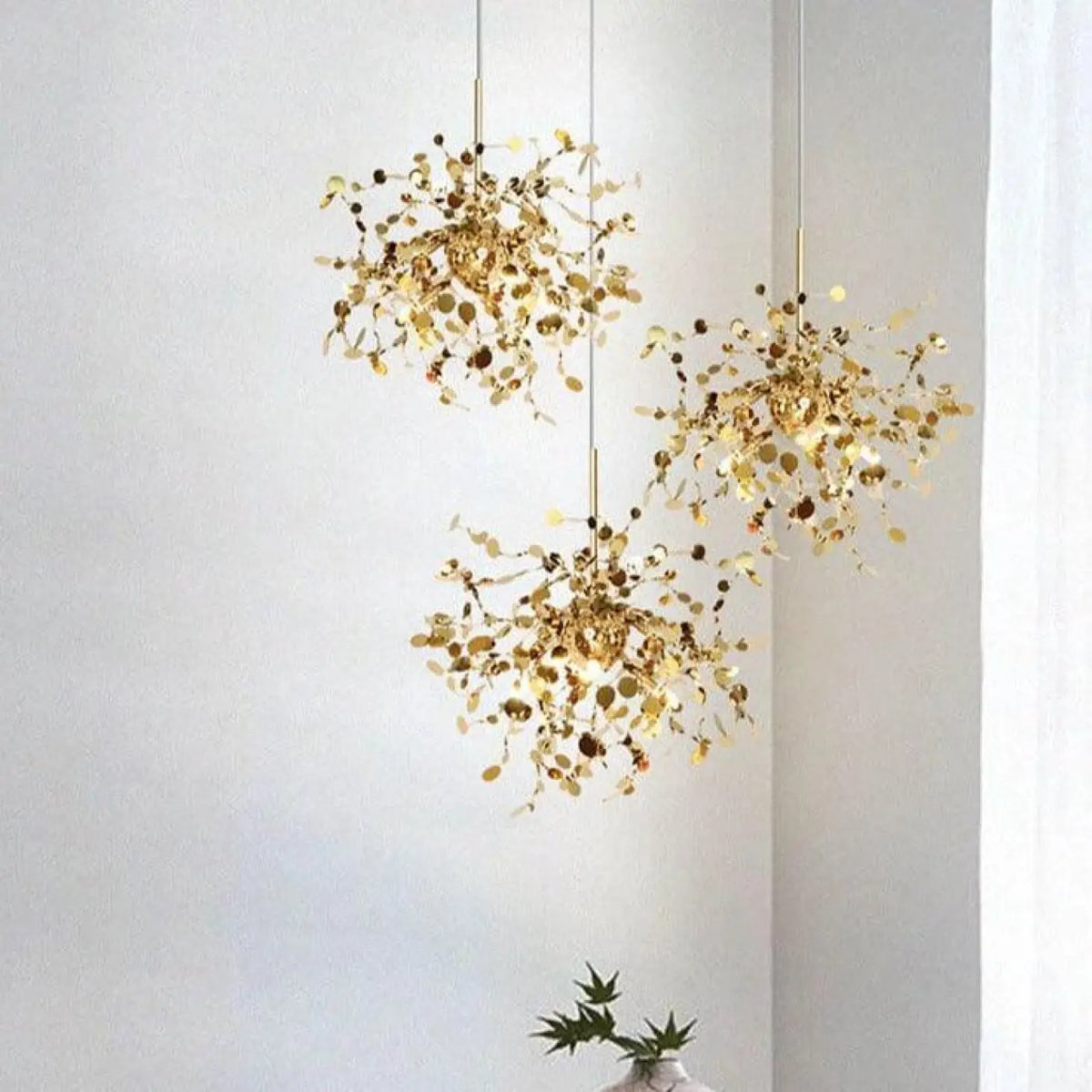 Suspension luminaire salon salle a manger dore filaire