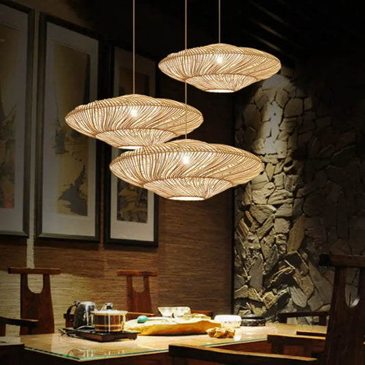 Suspension luminaire salon salle a manger spirale rotin